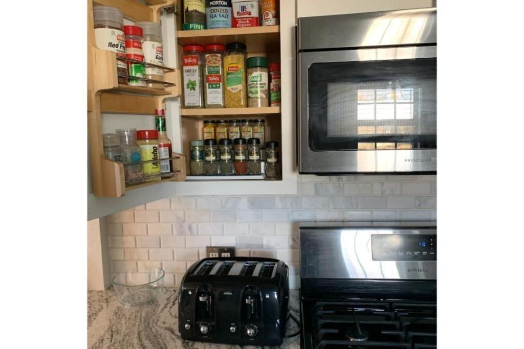 1 Mile To Fort Sill! The Carolebelle Cottage Sleeps 8 With Hottub,Grills,Firepit 劳顿 外观 照片