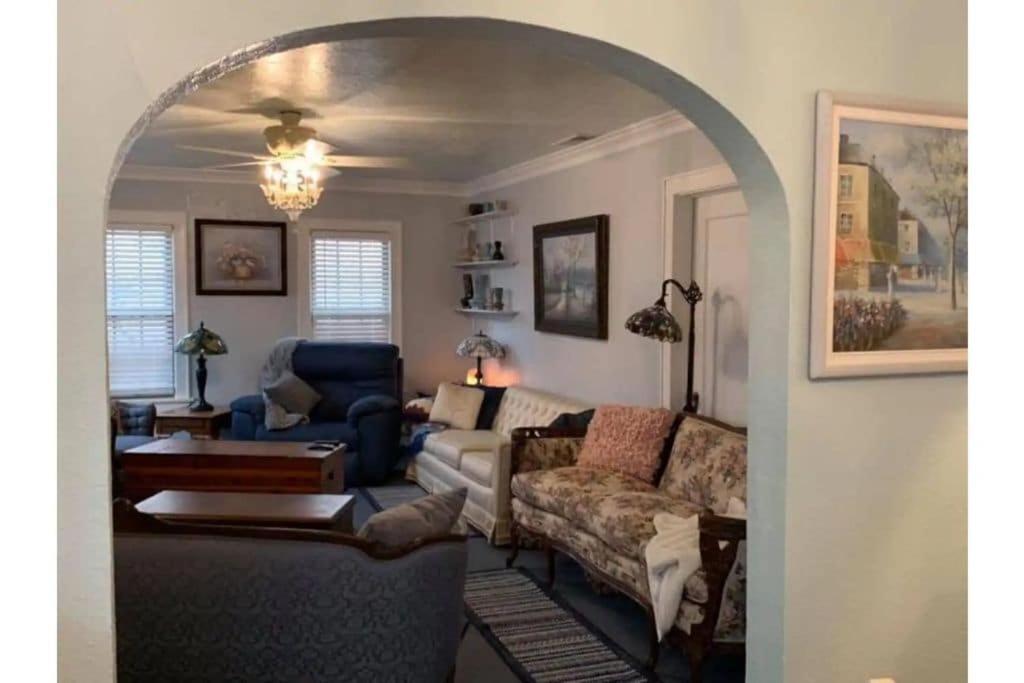 1 Mile To Fort Sill! The Carolebelle Cottage Sleeps 8 With Hottub,Grills,Firepit 劳顿 外观 照片